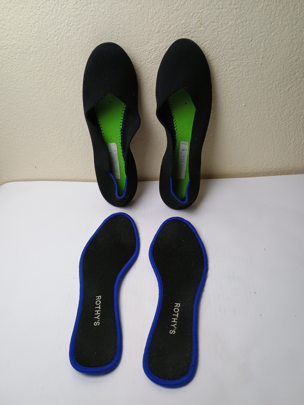 Rothy's Women's Size 13 Black Slip-On Flats with Green Insole